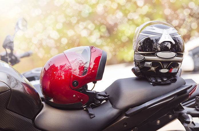 Kaski motocyklowe – szczękowe czy integralne? Jaki wybrać?