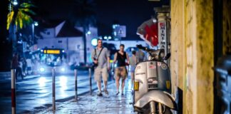 Ile kosztuje wynajęcie skutera wodnego nad polskim morzem?