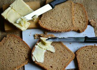 Co smarować w samochodzie?