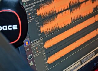 Jak sprawdzić przebieg auta z Czech?