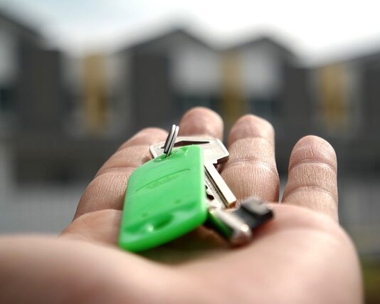 Jak odblokować Sprężyna gazową?