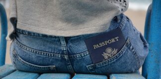 Jak zrobić identyfikator?