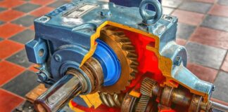 Czym się rożni skrzynia basowa zamknięta od otwartej?