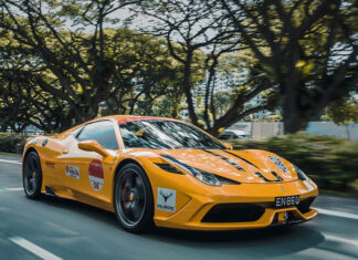 Czy powinienem wynająć samochód z wyprzedzeniem czy na lotnisku